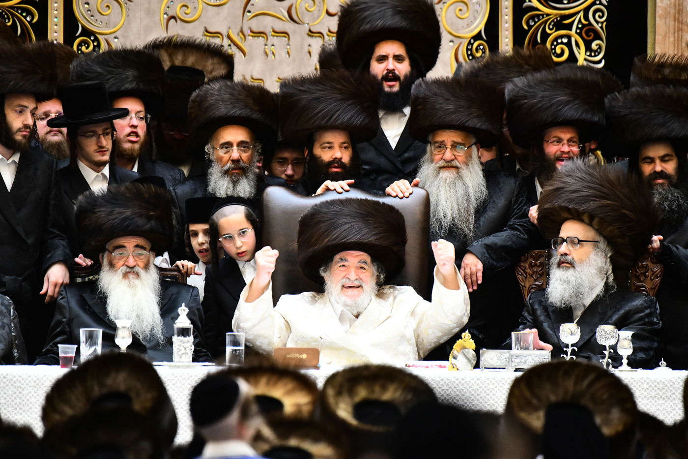 נעילת החג שבועות בחצה"ק ויז'ניץ