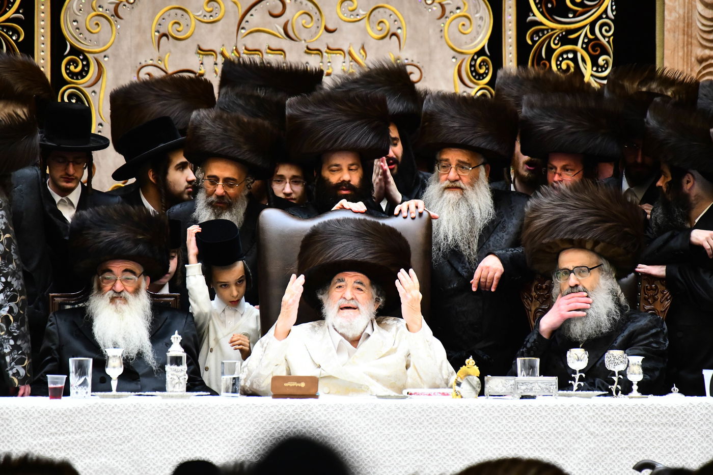 נעילת החג שבועות בחצה"ק ויז'ניץ