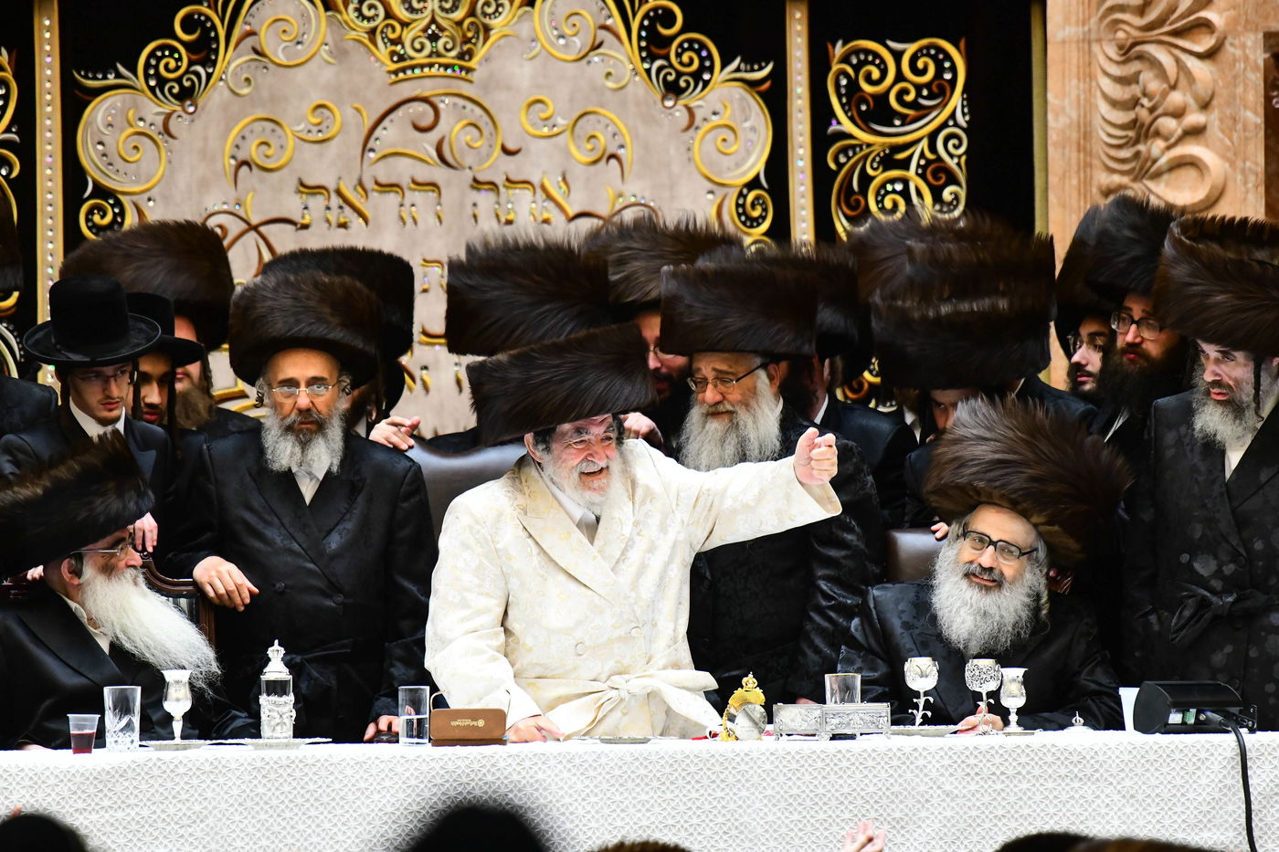 נעילת החג שבועות בחצה"ק ויז'ניץ