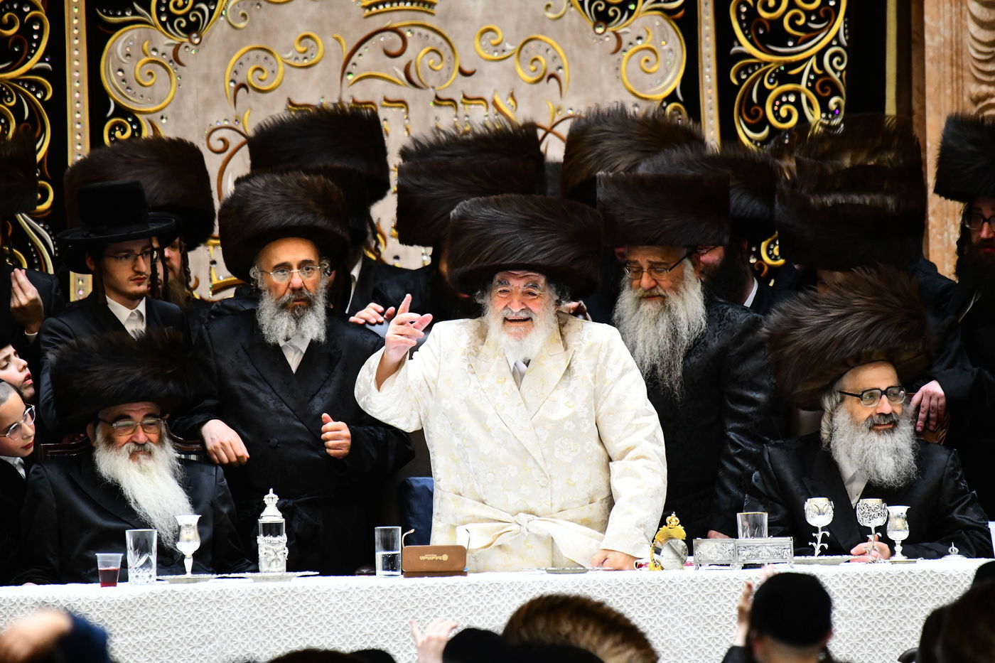 נעילת החג שבועות בחצה"ק ויז'ניץ