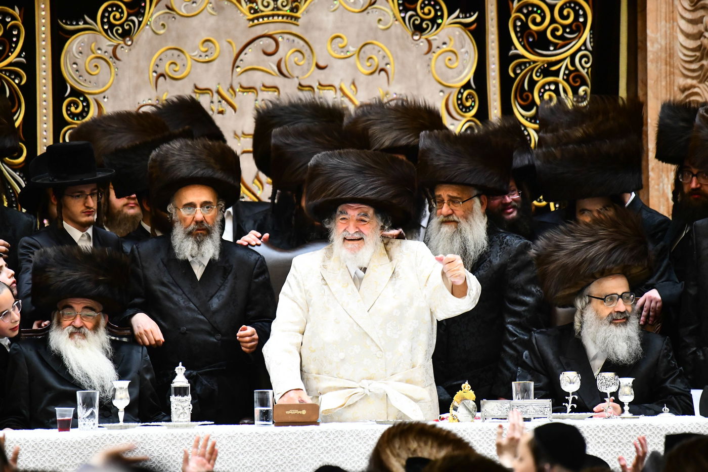 נעילת החג שבועות בחצה"ק ויז'ניץ