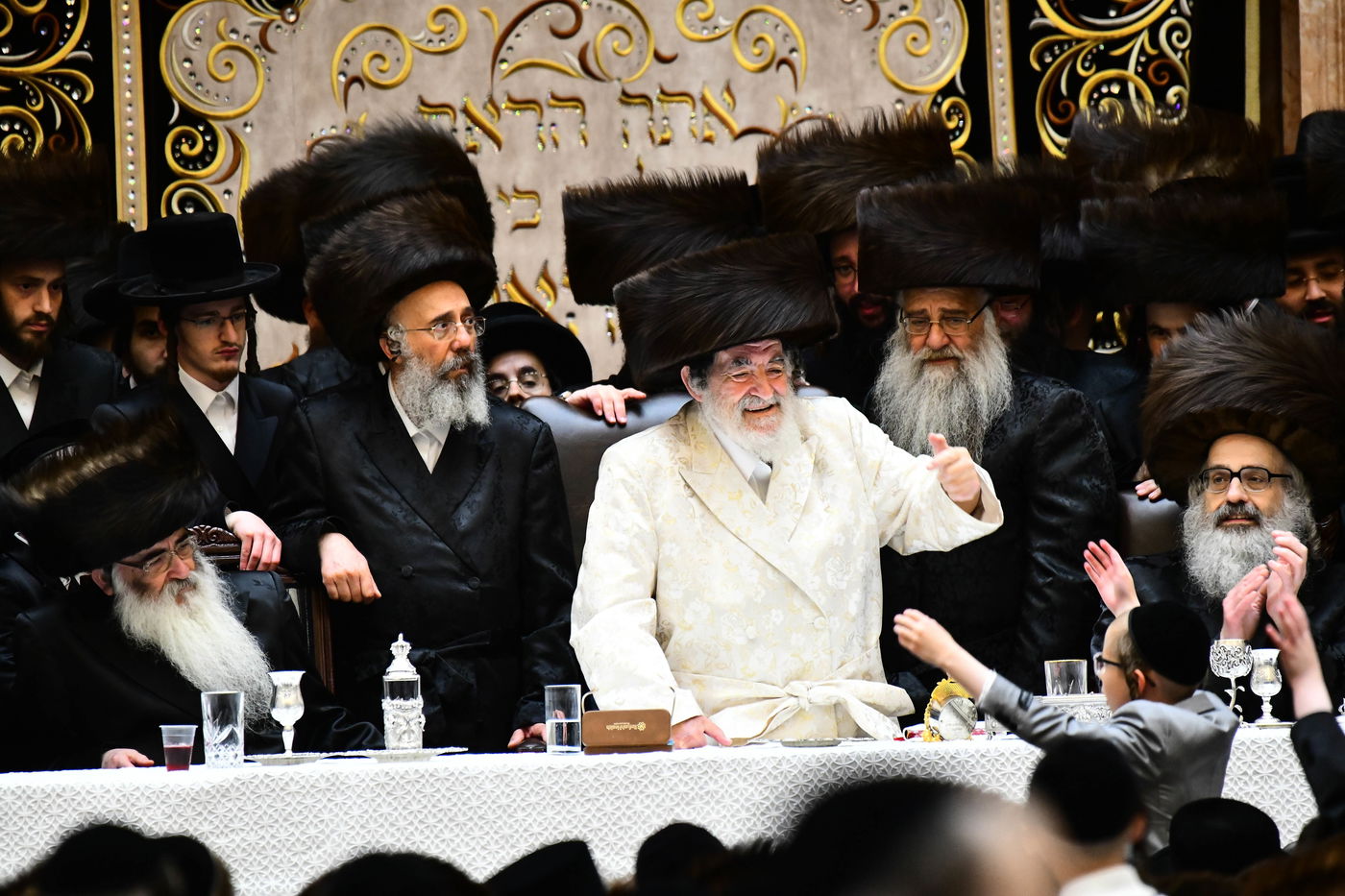 נעילת החג שבועות בחצה"ק ויז'ניץ