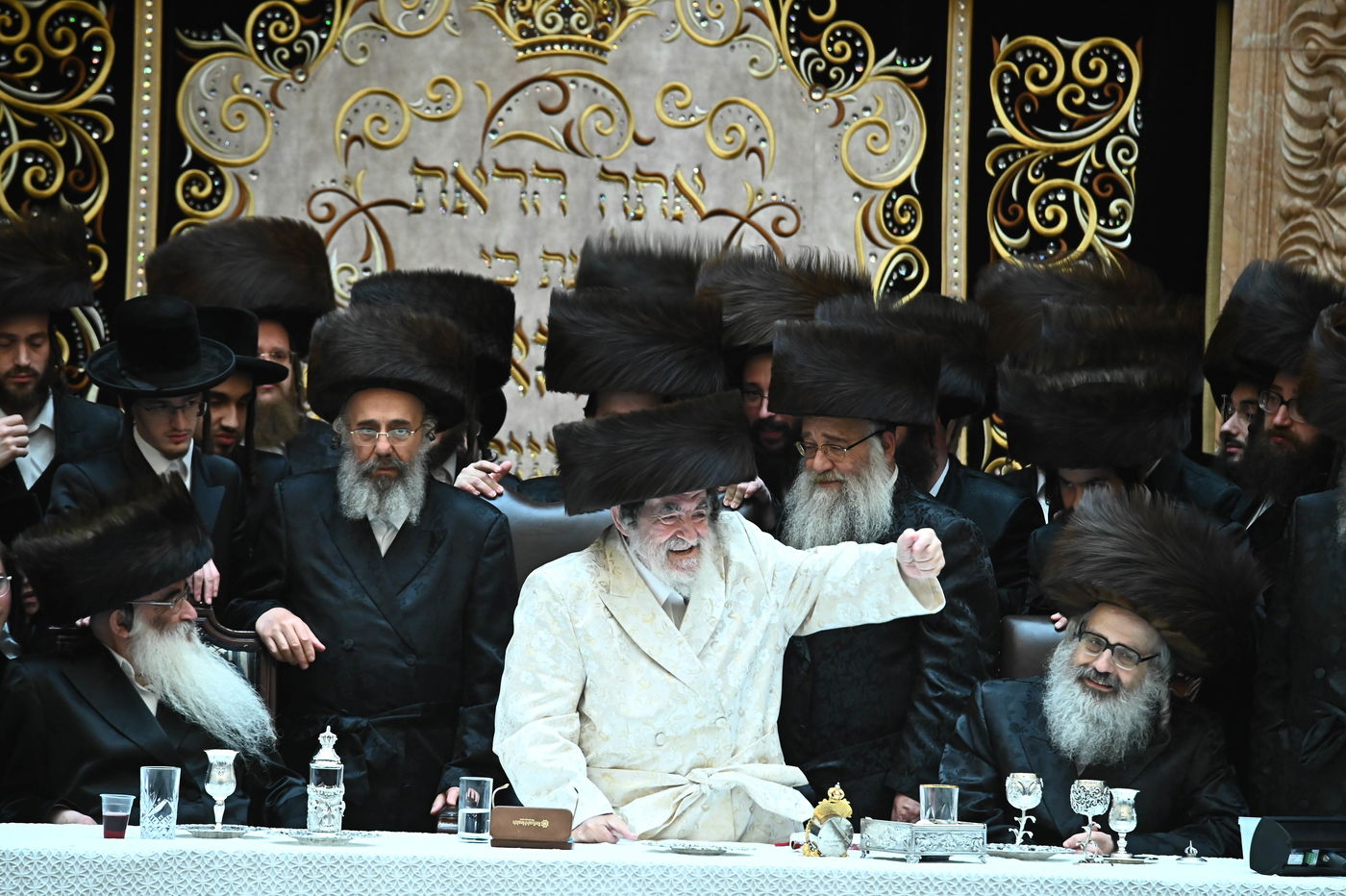 נעילת החג שבועות בחצה"ק ויז'ניץ