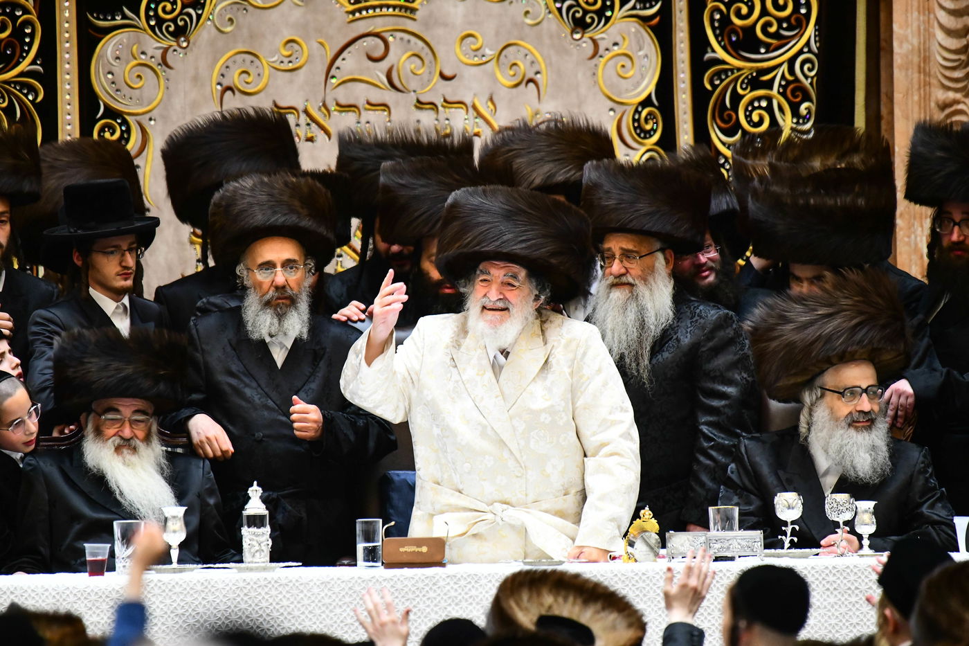 נעילת החג שבועות בחצה"ק ויז'ניץ