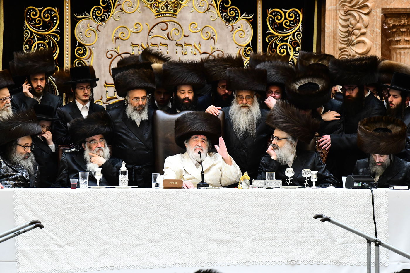 נעילת החג שבועות בחצה"ק ויז'ניץ