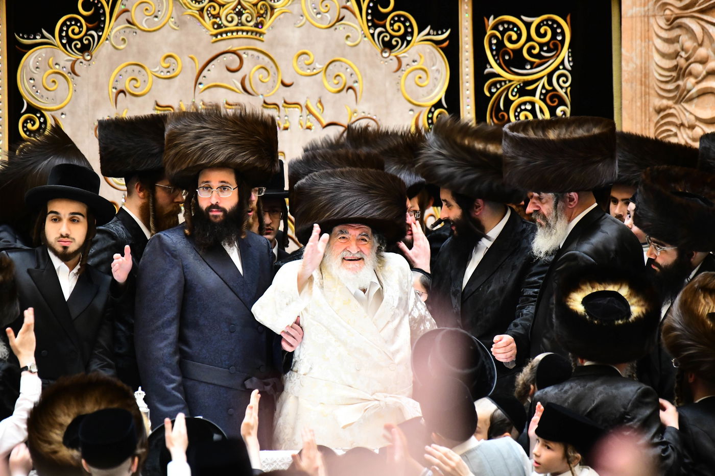 נעילת החג שבועות בחצה"ק ויז'ניץ