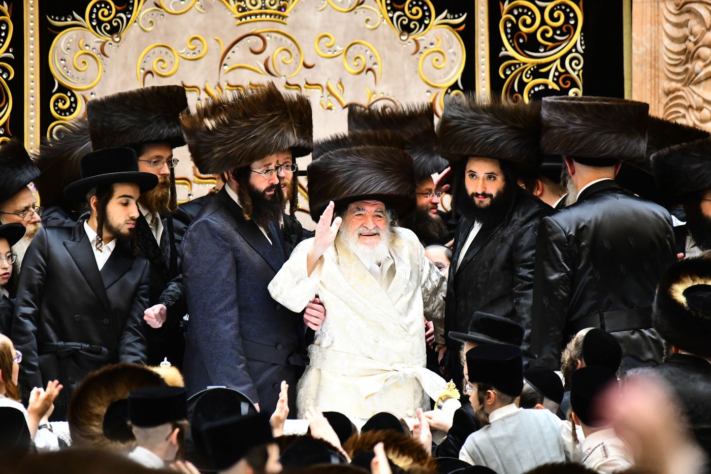 נעילת החג שבועות בחצה"ק ויז'ניץ