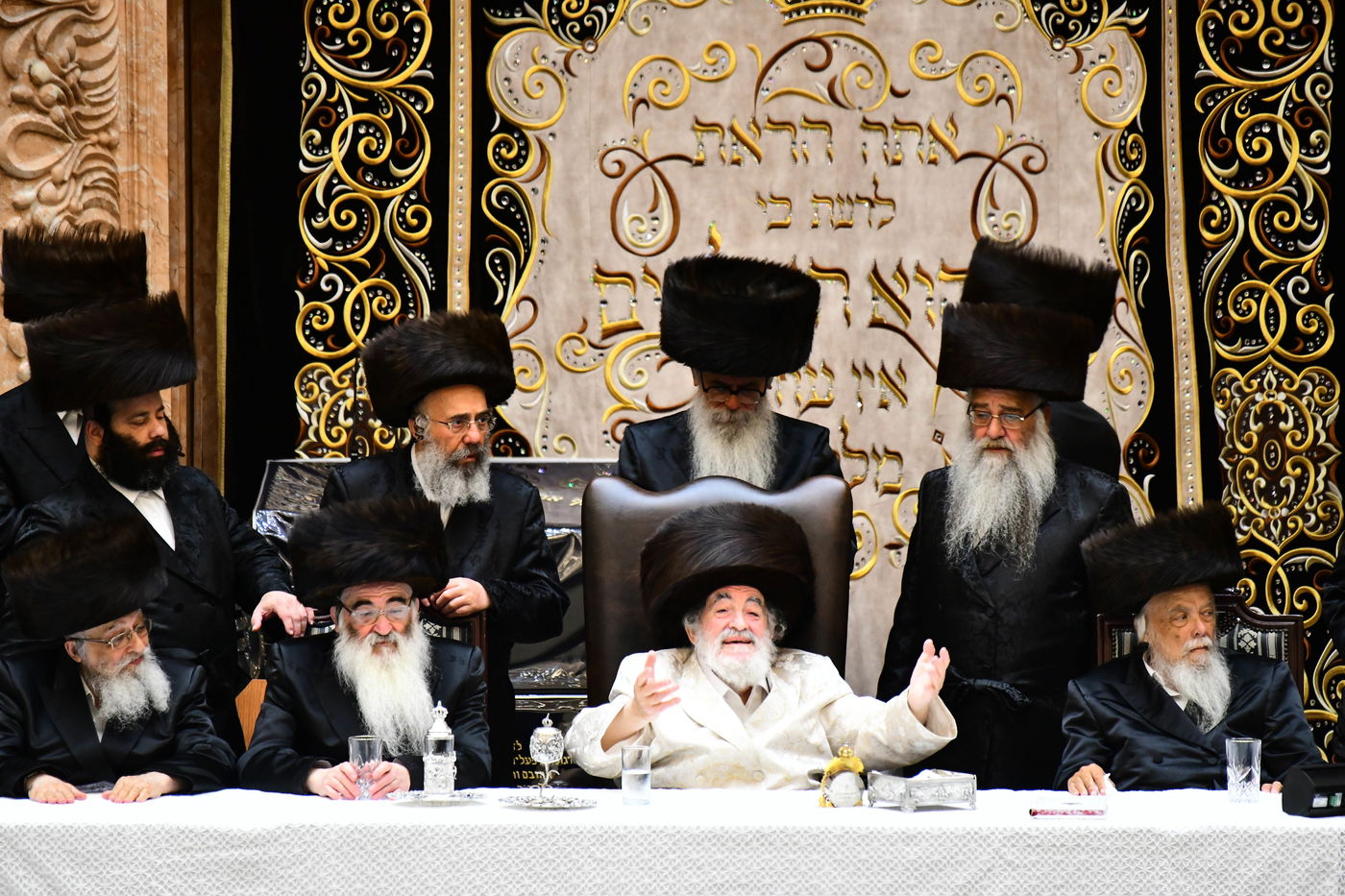 נעילת החג שבועות בחצה"ק ויז'ניץ