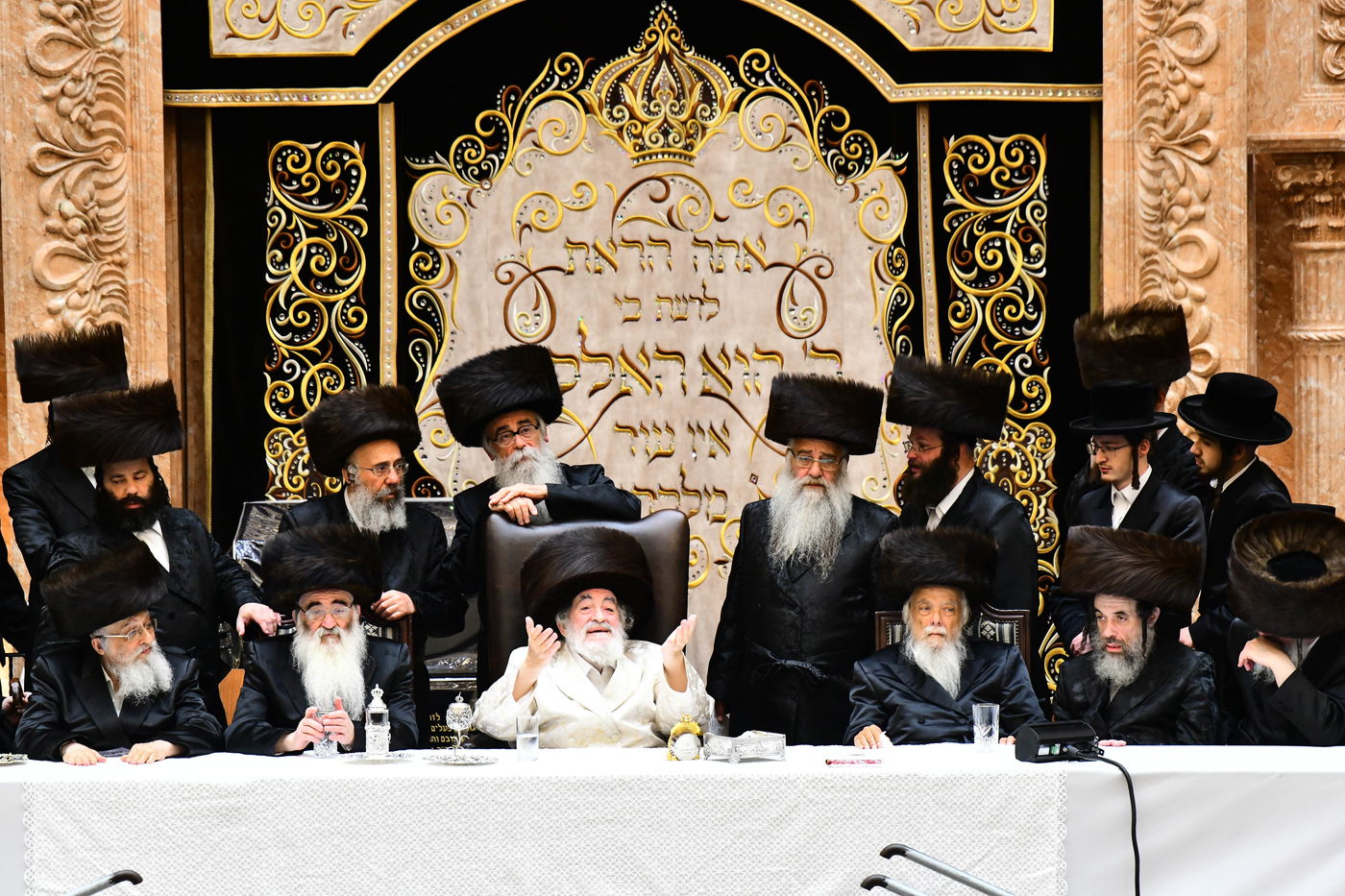 נעילת החג שבועות בחצה"ק ויז'ניץ