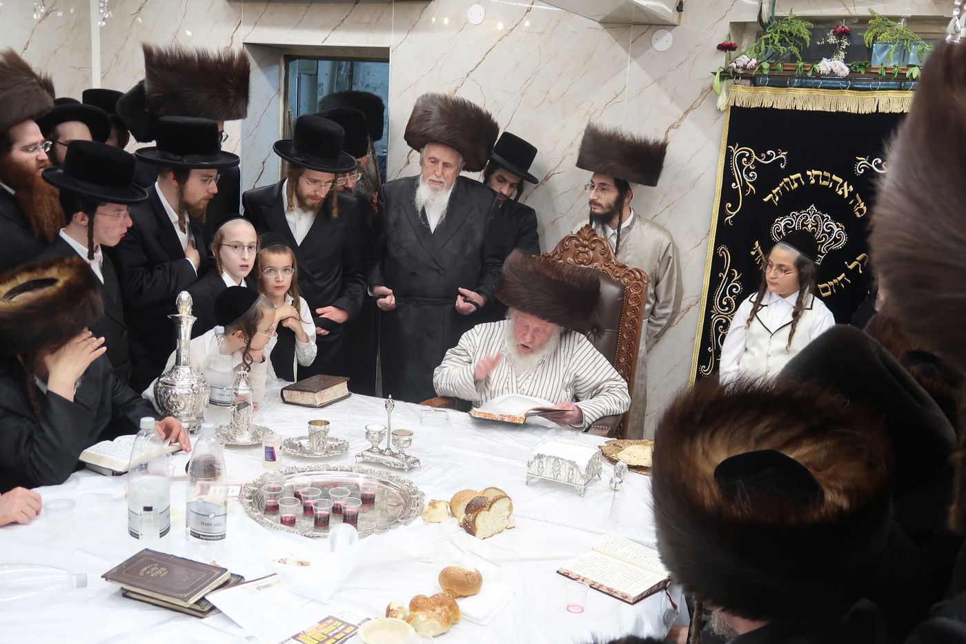 נעילת החג בחצה"ק מהרי"ד מלעלוב