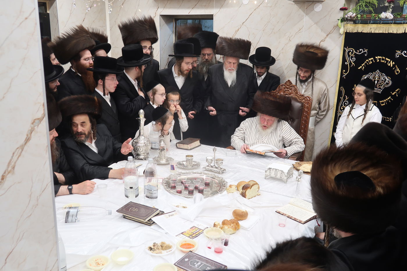 נעילת החג בחצה"ק מהרי"ד מלעלוב