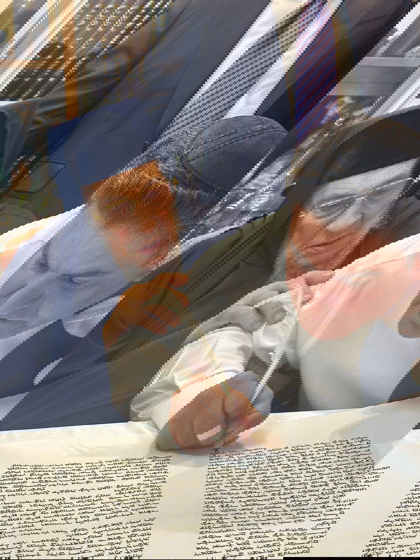  הכנסת ס"ת לע"נ הרב יצחק כהן ארזי זצ"ל