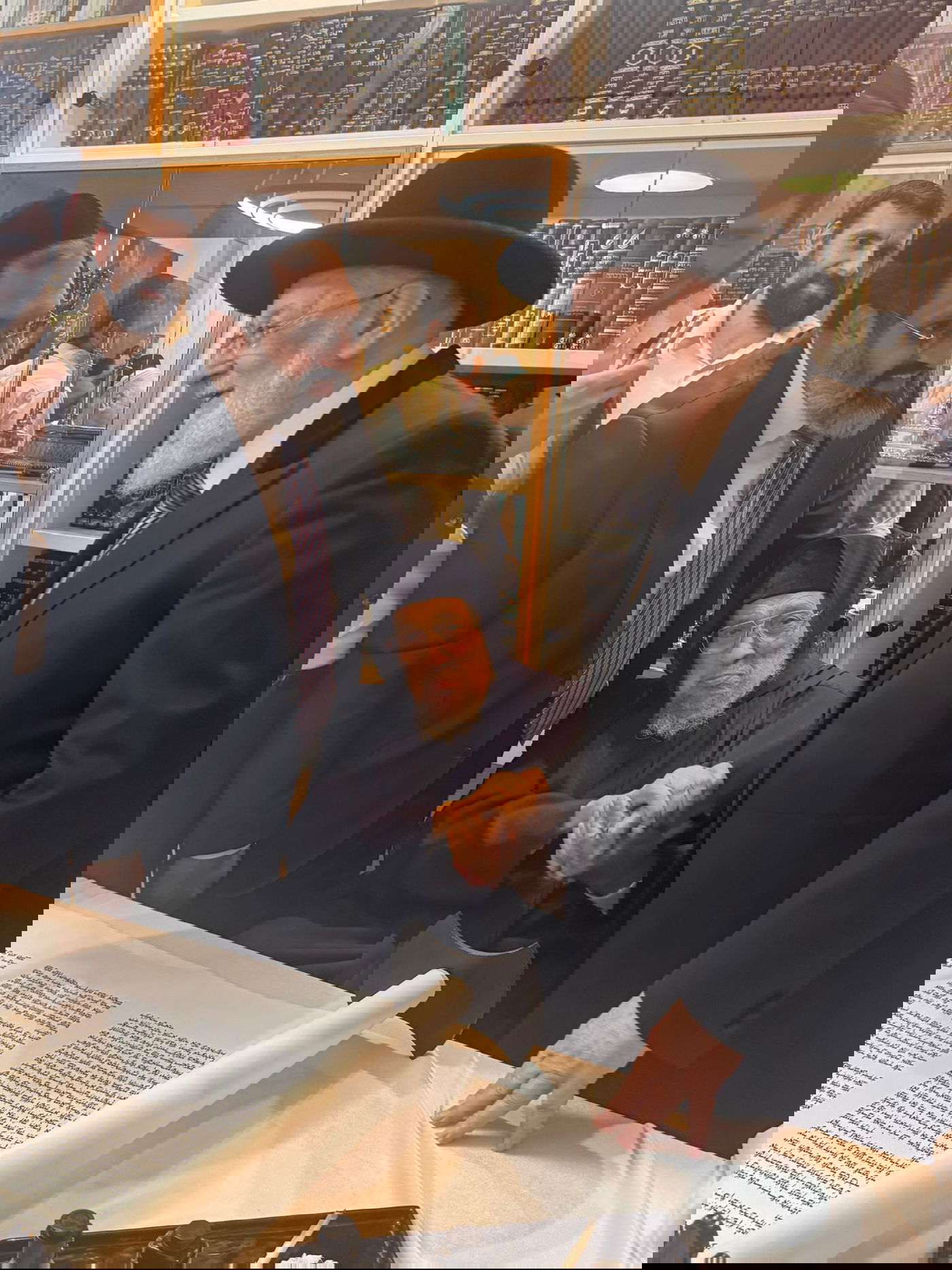  הכנסת ס"ת לע"נ הרב יצחק כהן ארזי זצ"ל