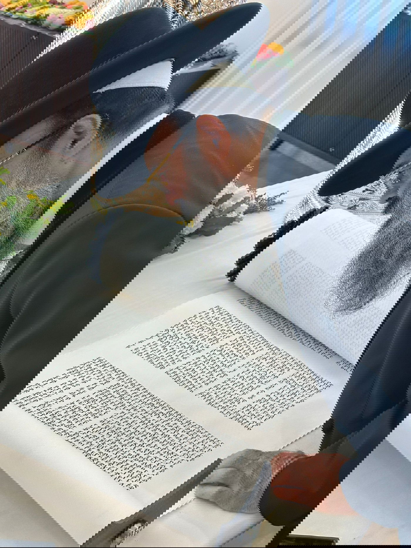  הכנסת ס"ת לע"נ הרב יצחק כהן ארזי זצ"ל