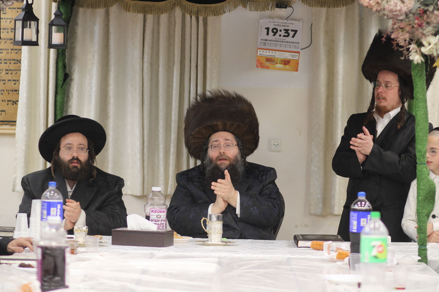 נעילת החג שבועות בחצה"ק צאנז ז'ימגראד