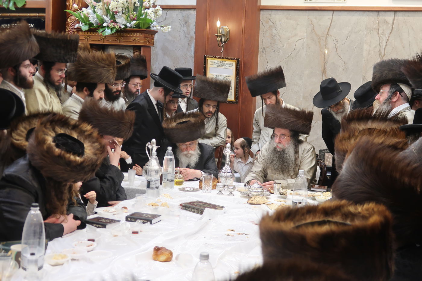 נעילת החג שבועות בחצה"ק לעלוב ירושלים