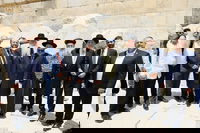 החלטה היסטורית: אבני הכותל המערבי יגנזו במקומן