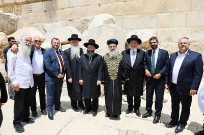 החלטה היסטורית: אבני הכותל המערבי יגנזו במקומן