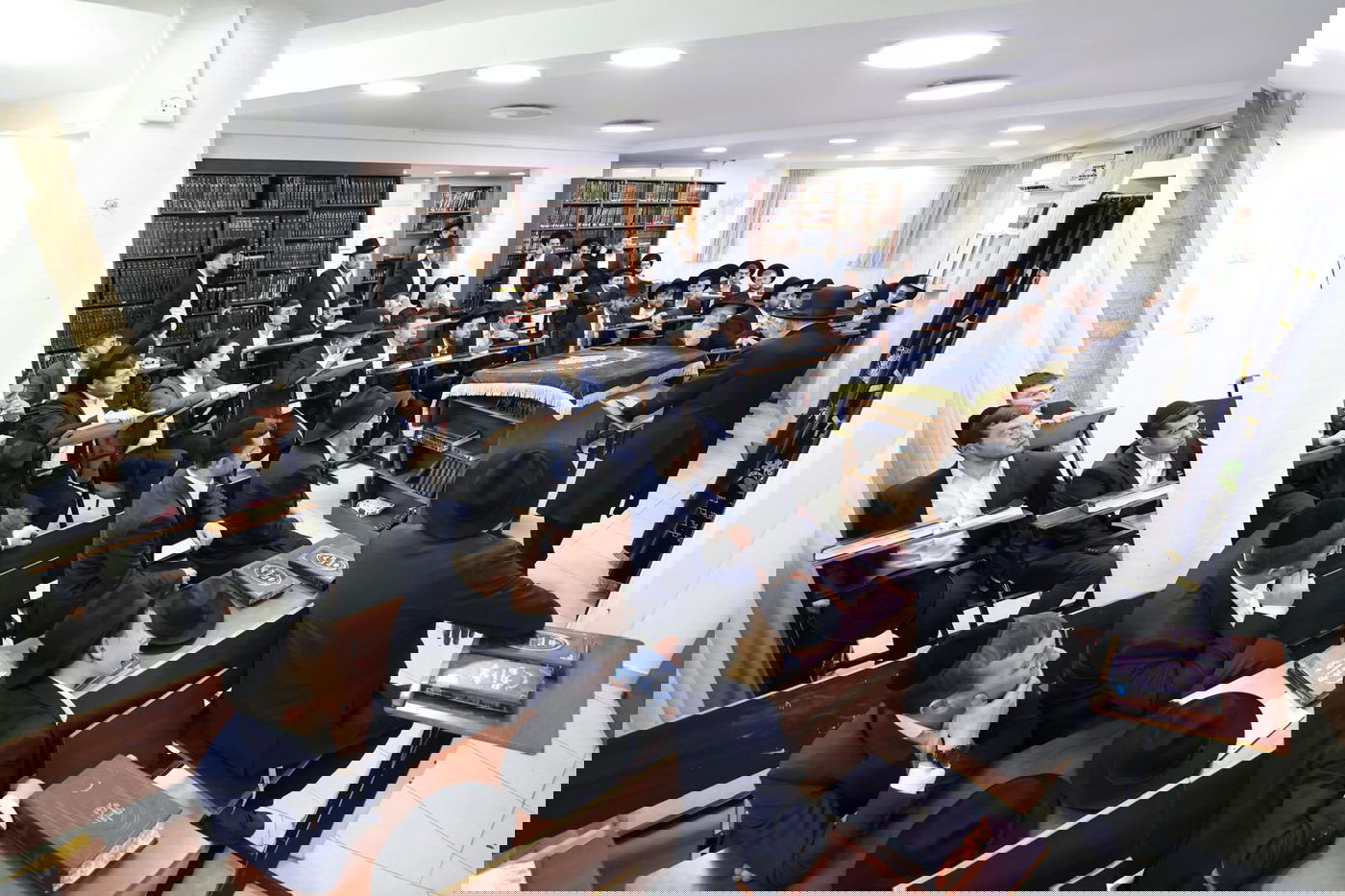 הגרמ"ה הירש בישיבת 'בינת התורה'