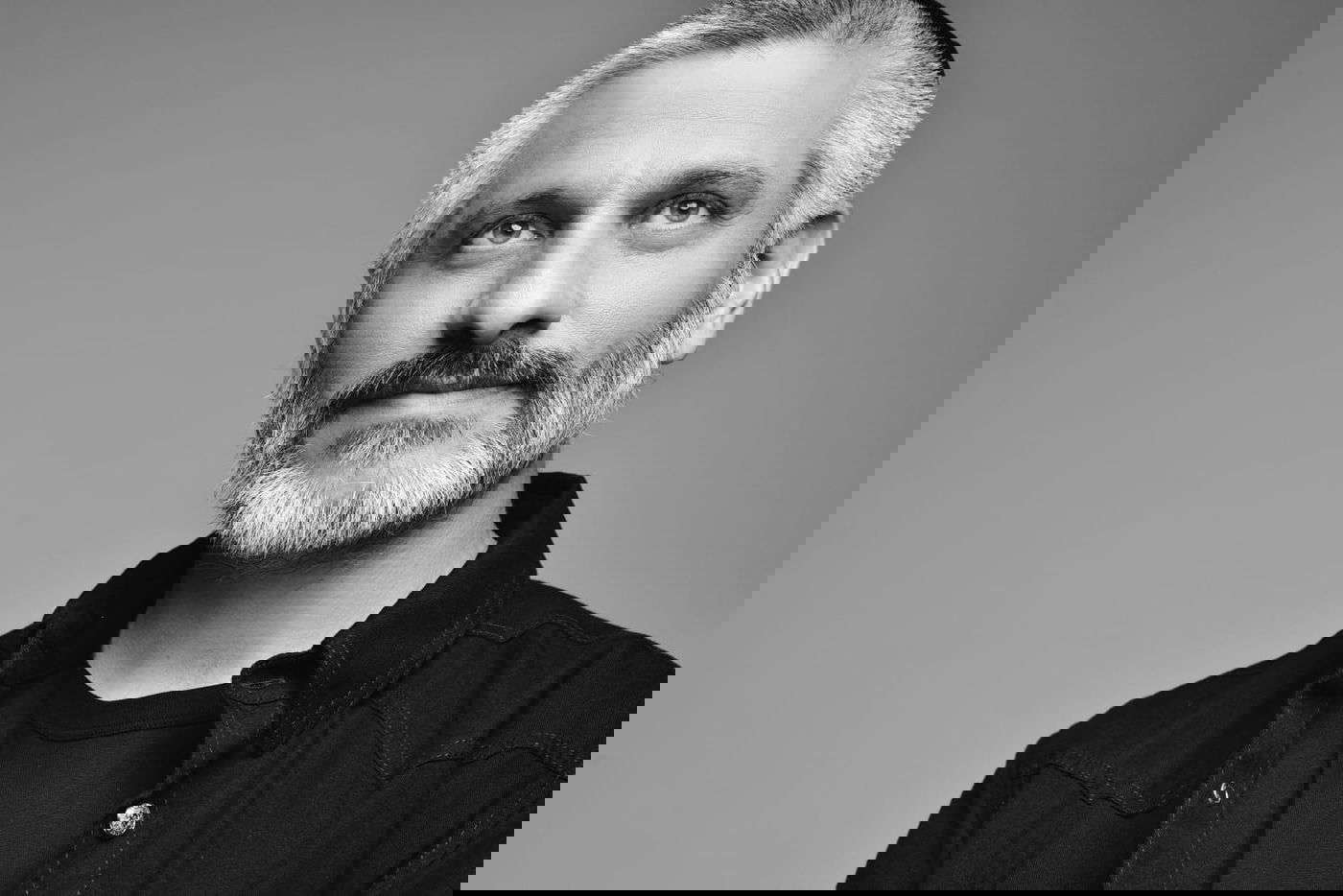 הזמר אביתר בנאי