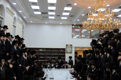 חג השבועות בחצה"ק זוועהיל