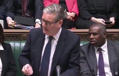 סטארמר במליאת הפרלמנט, היום