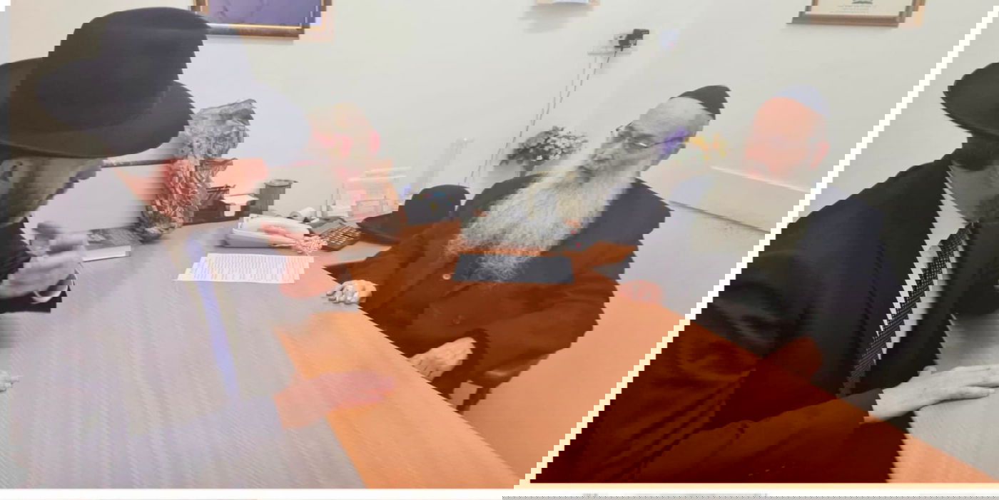 השר לשעבר אטיאס - אצל חבר המועצת הגר"מ מאיה