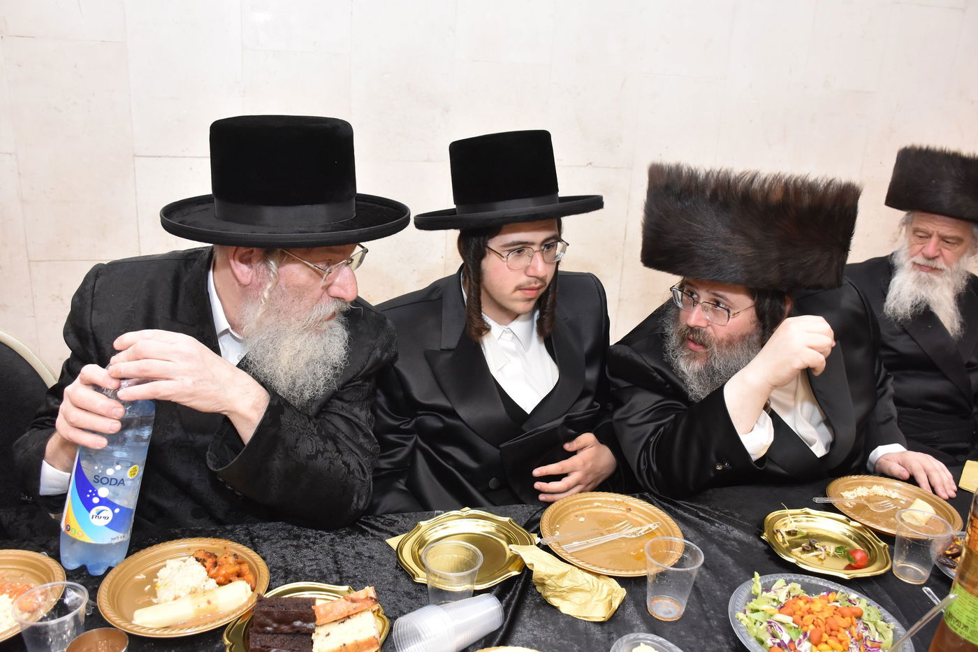 שמחת אירוסי נין האדמו"ר בעל ה"אריה שאג" מצאנז ז'מיגרד