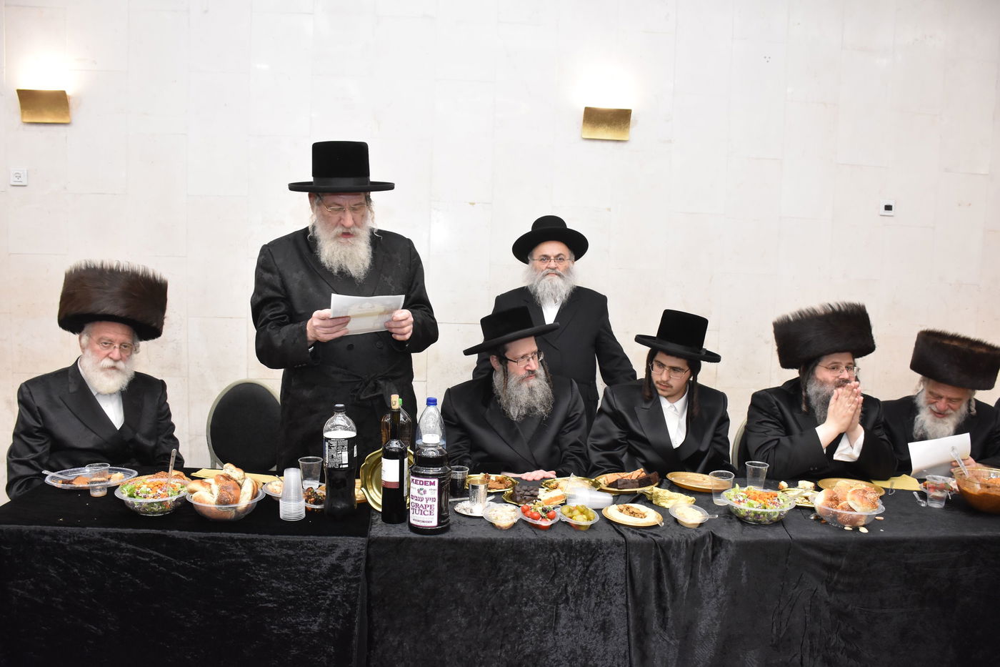 שמחת אירוסי נין האדמו"ר בעל ה"אריה שאג" מצאנז ז'מיגרד