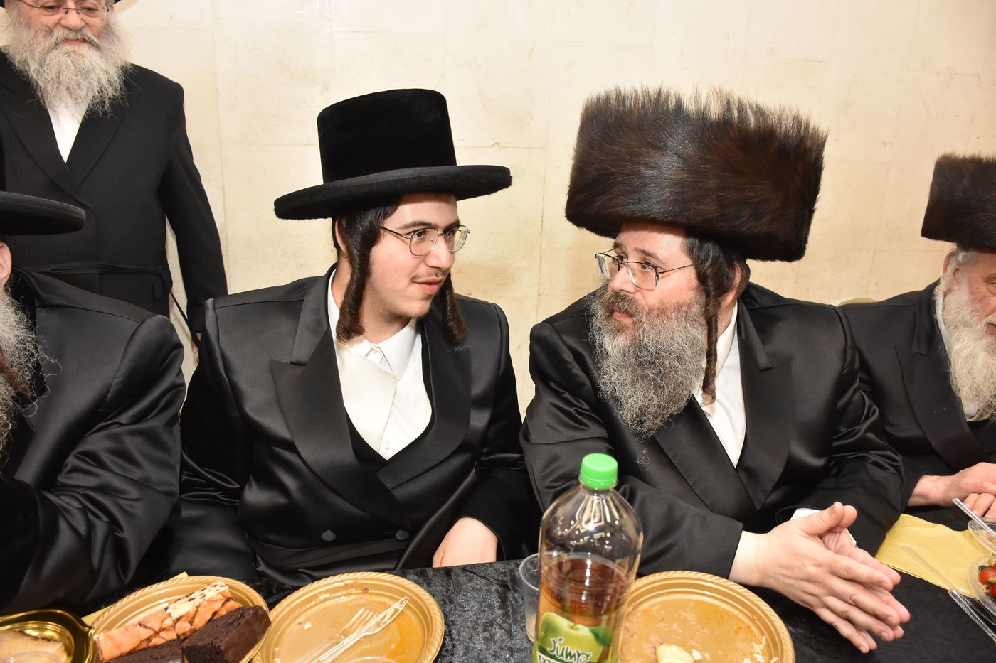 שמחת אירוסי נין האדמו"ר בעל ה"אריה שאג" מצאנז ז'מיגרד