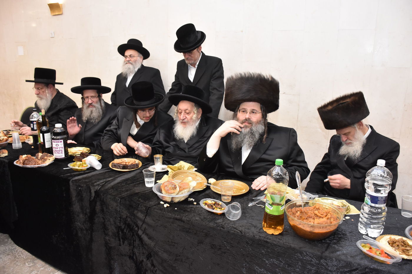 שמחת אירוסי נין האדמו"ר בעל ה"אריה שאג" מצאנז ז'מיגרד