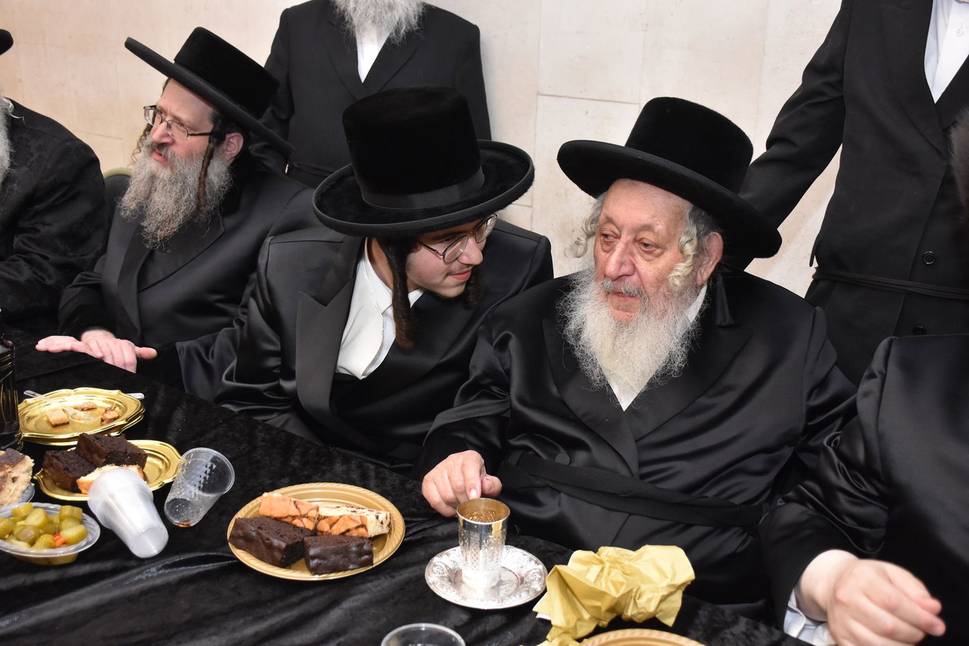 שמחת אירוסי נין האדמו"ר בעל ה"אריה שאג" מצאנז ז'מיגרד