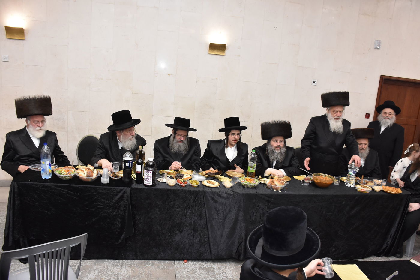 שמחת אירוסי נין האדמו"ר בעל ה"אריה שאג" מצאנז ז'מיגרד