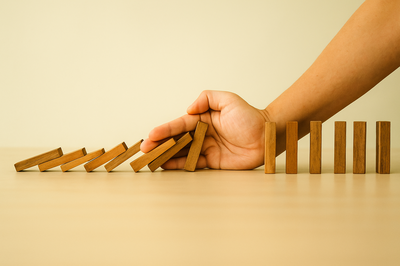 עדות שקר - שהכול קורס