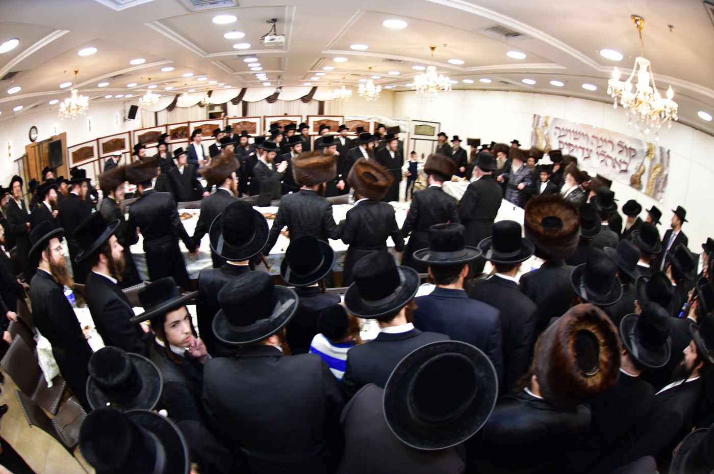 שמחת בית פרמישלאן - רחמסטריווקא - שאץ ויז'ניץ - לייטשיק