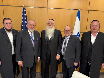 השר פרוש עם שגריר ארה"ב