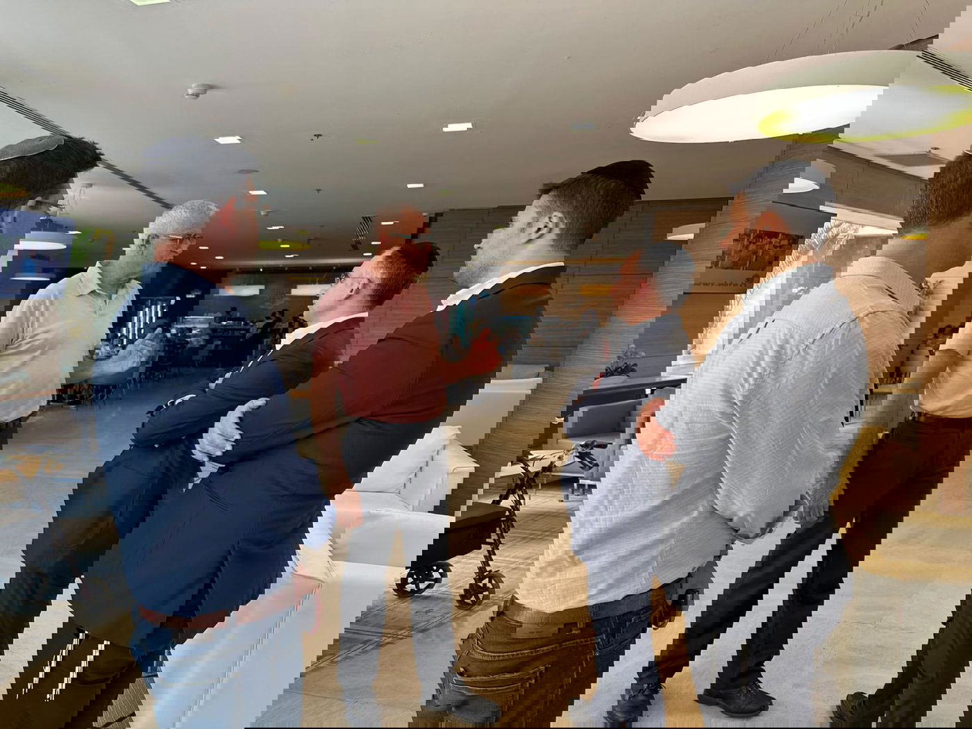 מנכ"ל משרד העבודה בסיור עם מנכ"ל 'קדם'