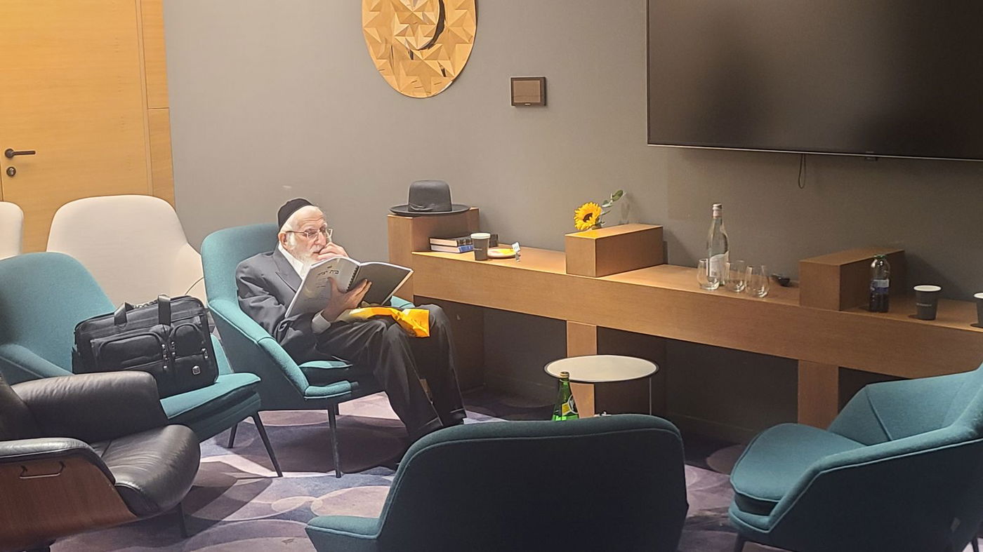 הגאון רבי עזריאל אויערבאך במסע לארה"ב