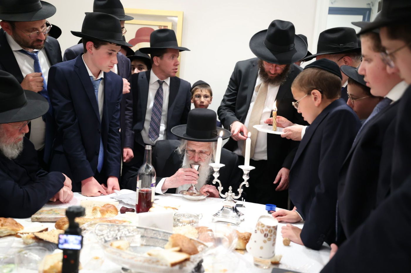 הגאון רבי עזריאל אויערבאך במסע לארה"ב