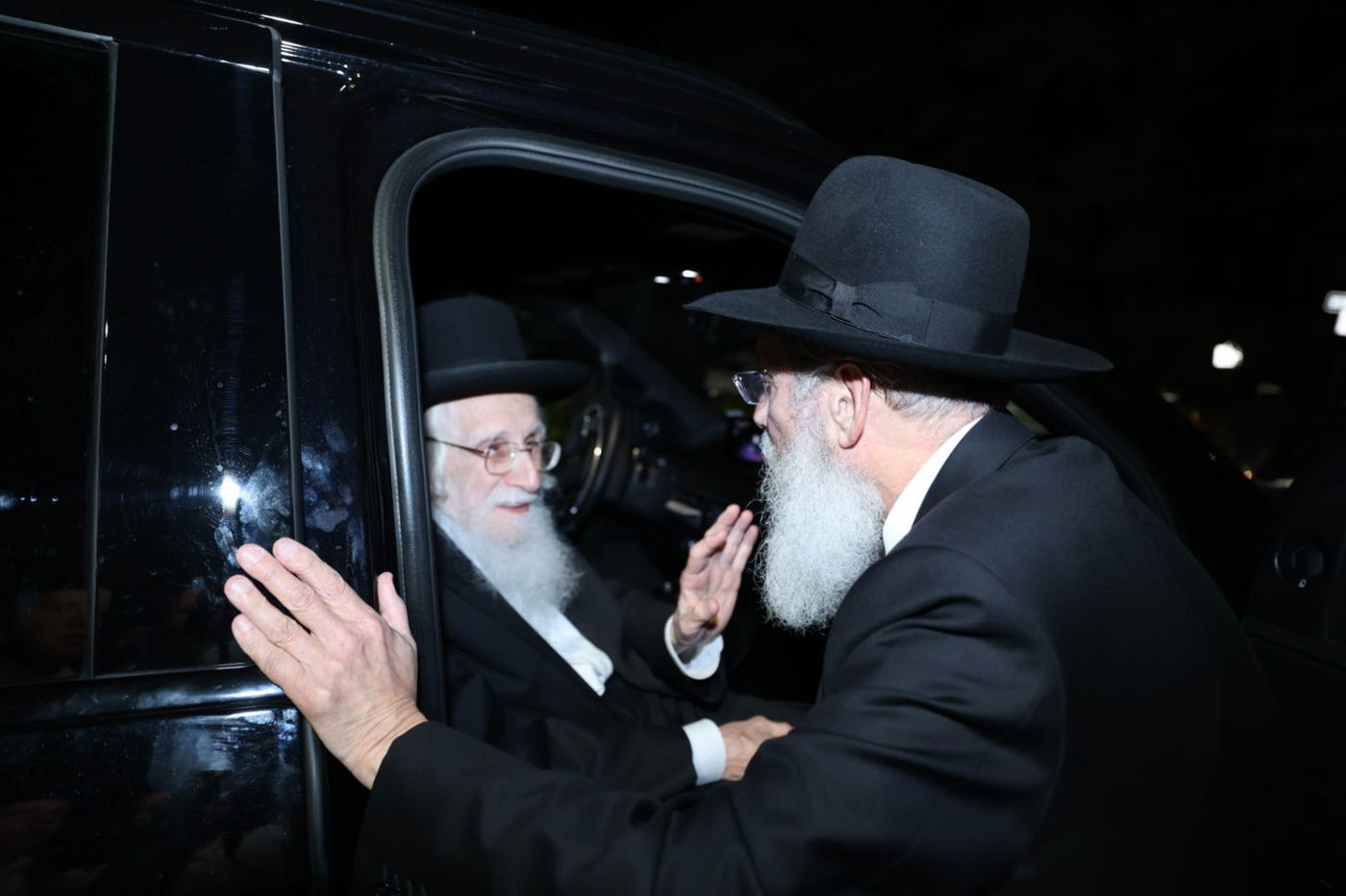 הגאון רבי עזריאל אויערבאך במסע לארה"ב