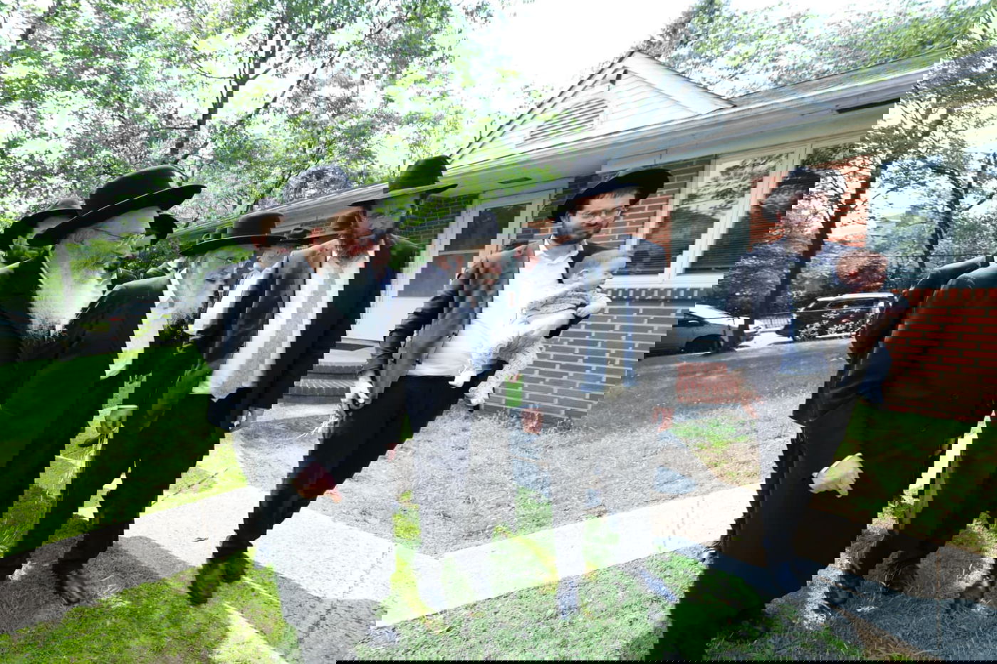 הגאון רבי עזריאל אויערבאך במסע לארה"ב