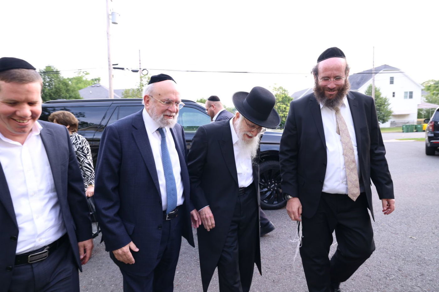 הגאון רבי עזריאל אויערבאך במסע לארה"ב