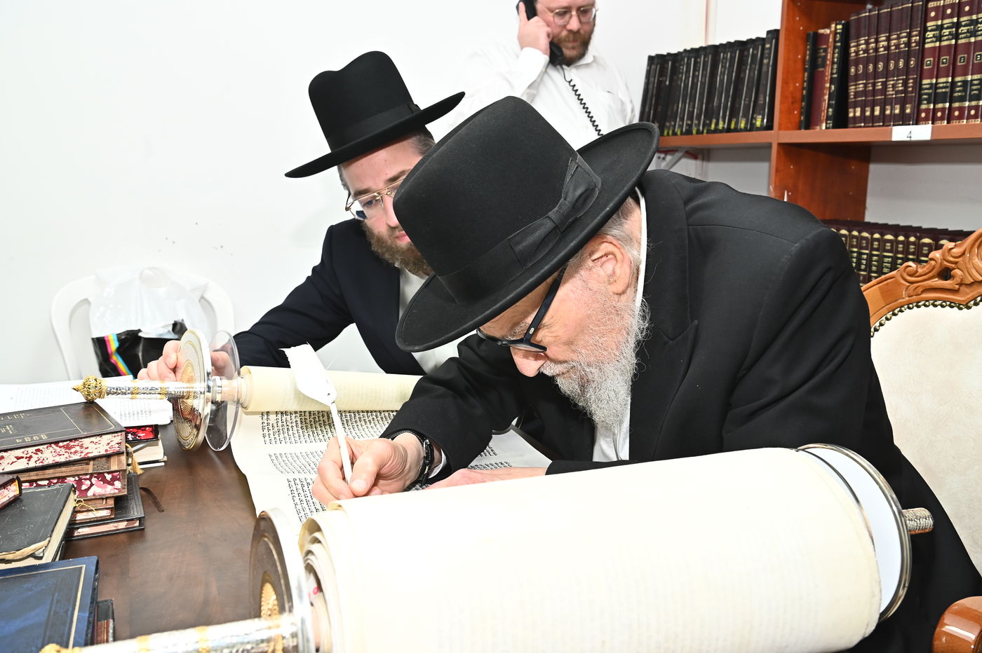 הגרמ"ה הירש בכתיבת אות