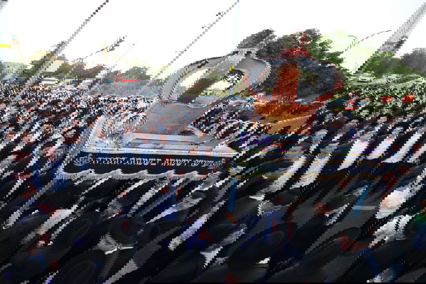 חנוכת ארון הקודש הגדול והמפואר בעולם ב'עטרת שלמה'