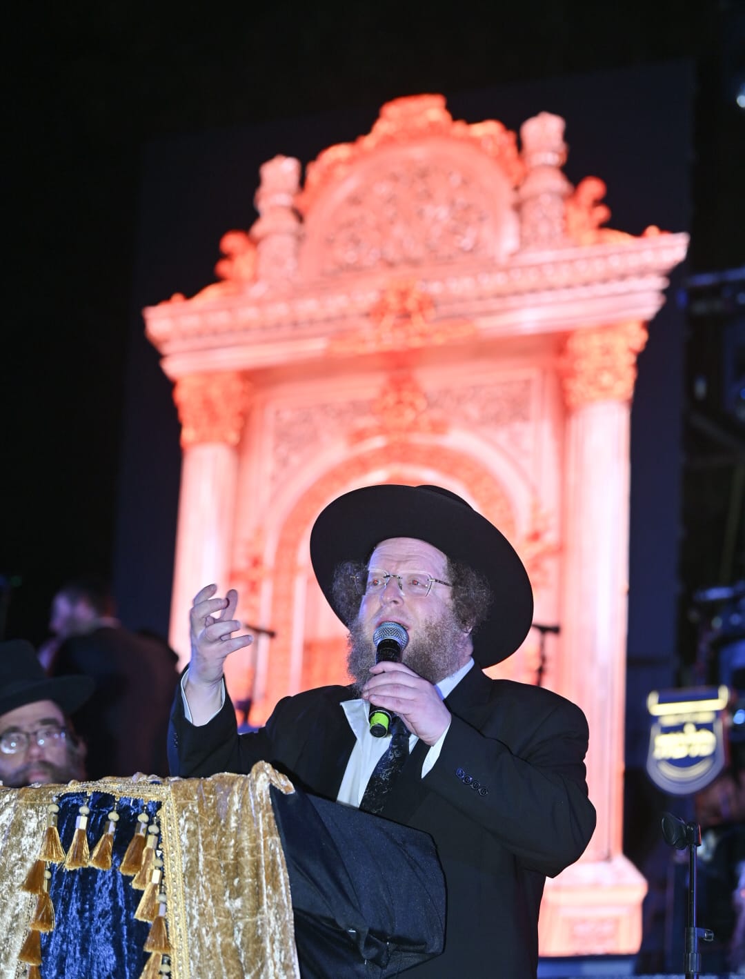 חנוכת ארון הקודש הגדול והמפואר בעולם ב'עטרת שלמה'