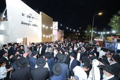 הכנסת ספר תורה לביהמ"ד 'מטה משה' בשכונת קאנטרי רמות