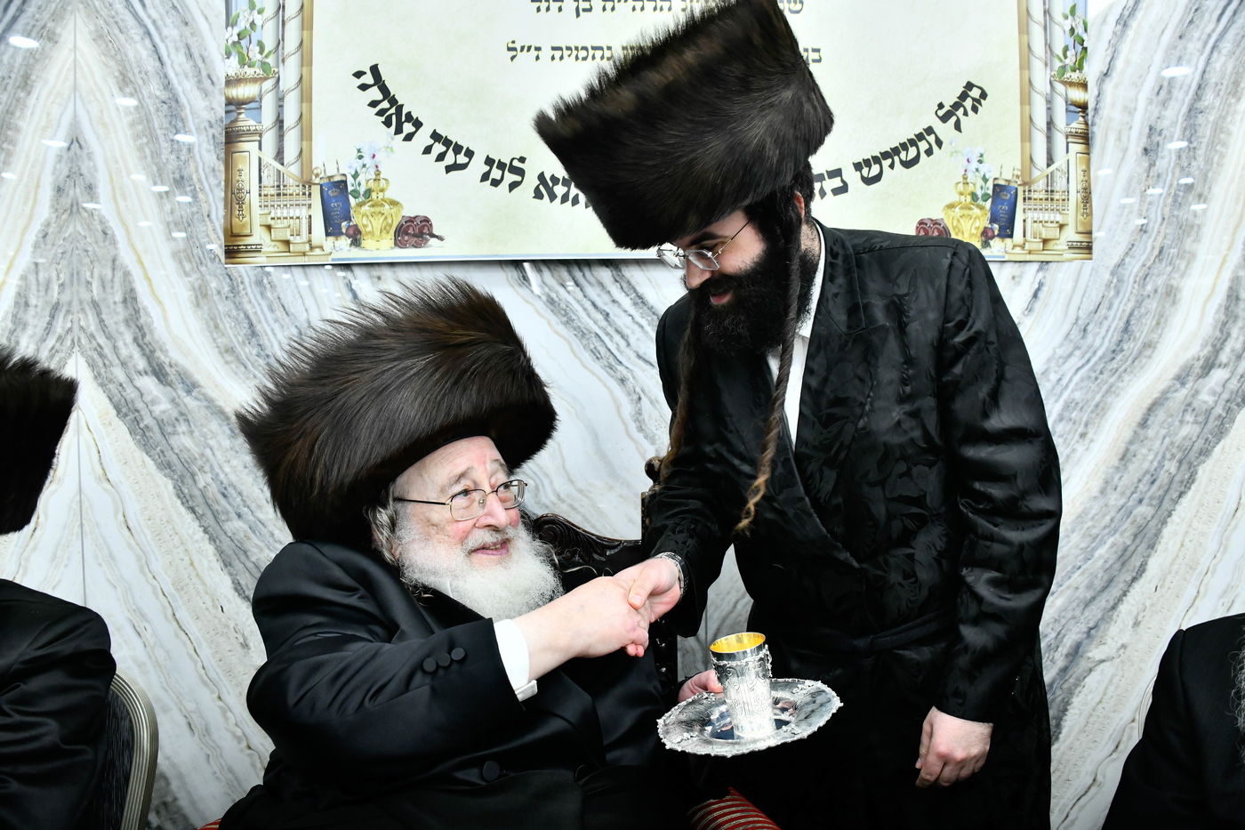 הכנסת ספר תורה לביהמ"ד ספינקא בירושלים