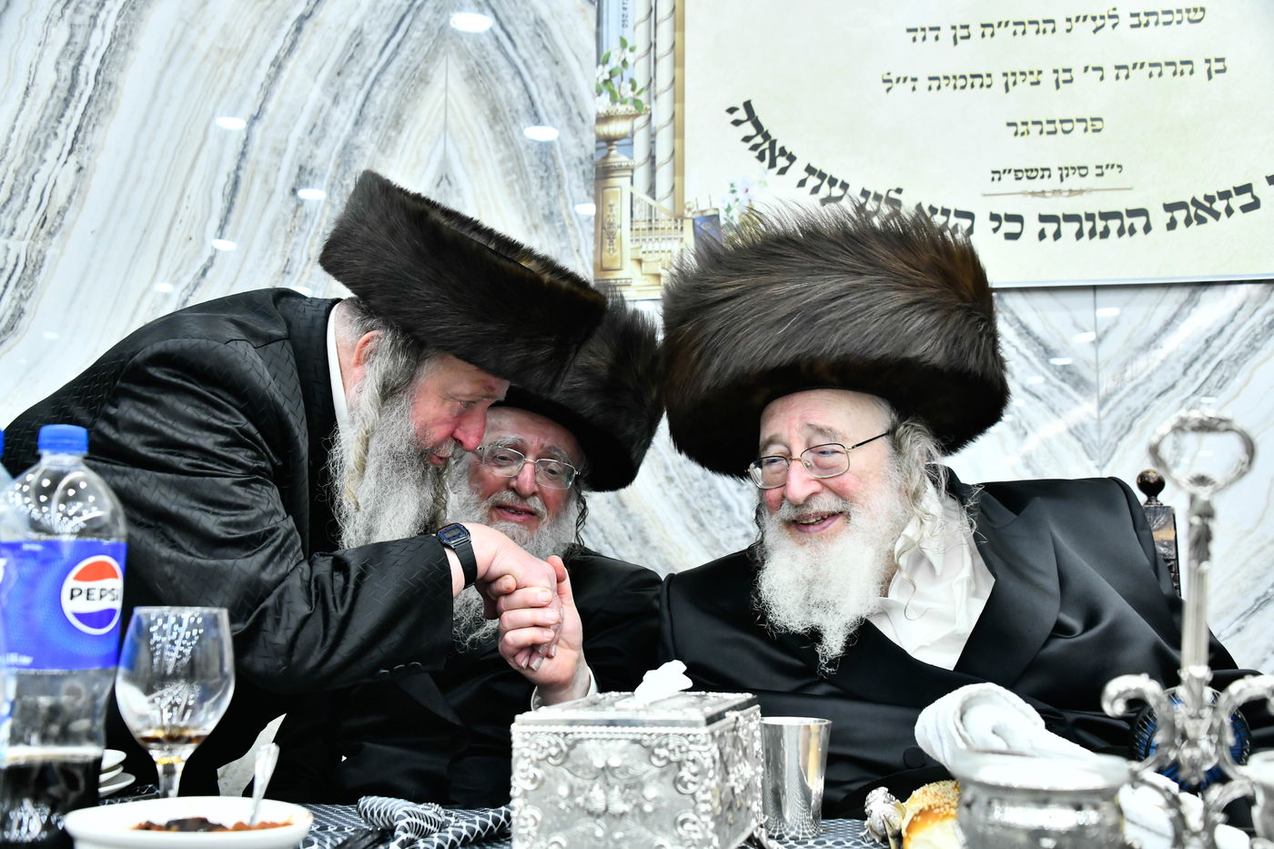 הכנסת ספר תורה לביהמ"ד ספינקא בירושלים