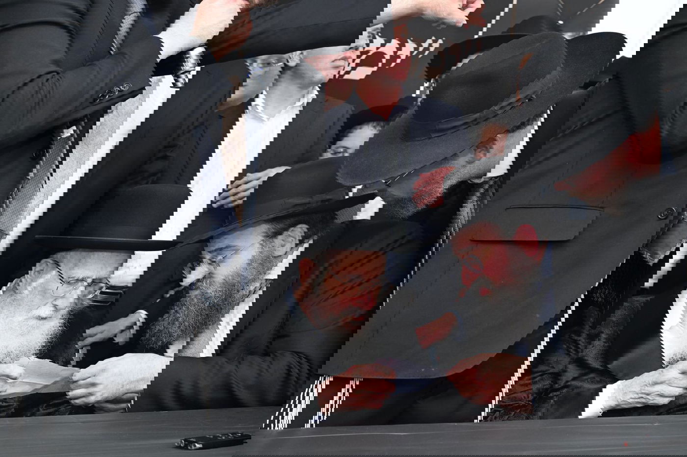 הקהילה בליקווד עם הגר"ע אוירבך