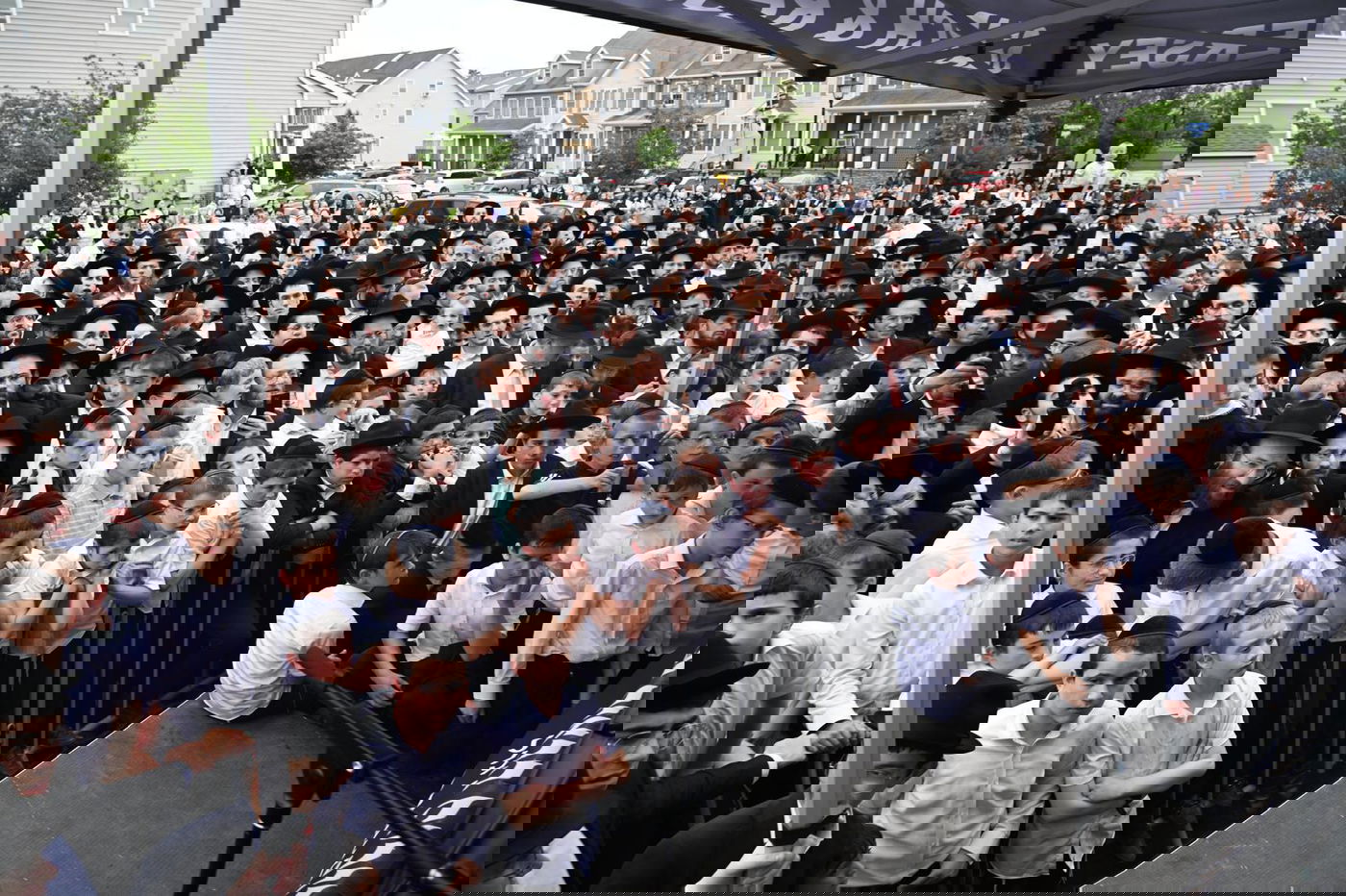 הקהילה בליקווד עם הגר"ע אוירבך